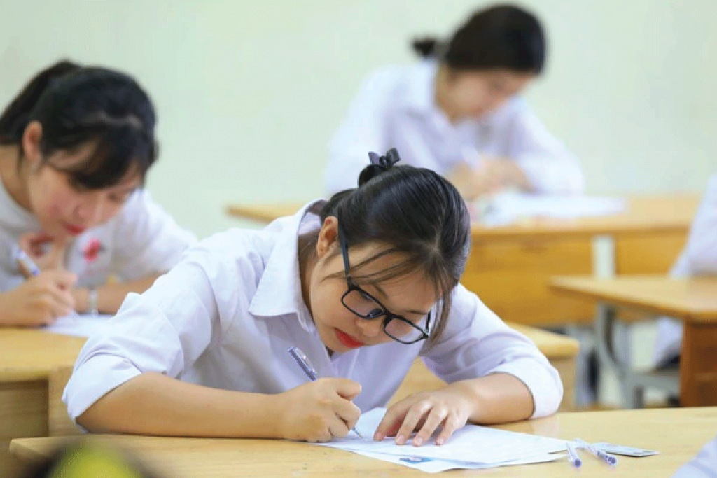 Học sinh sẵn sàng bỏ 12 môn học để ôn IELTS cấp tốc