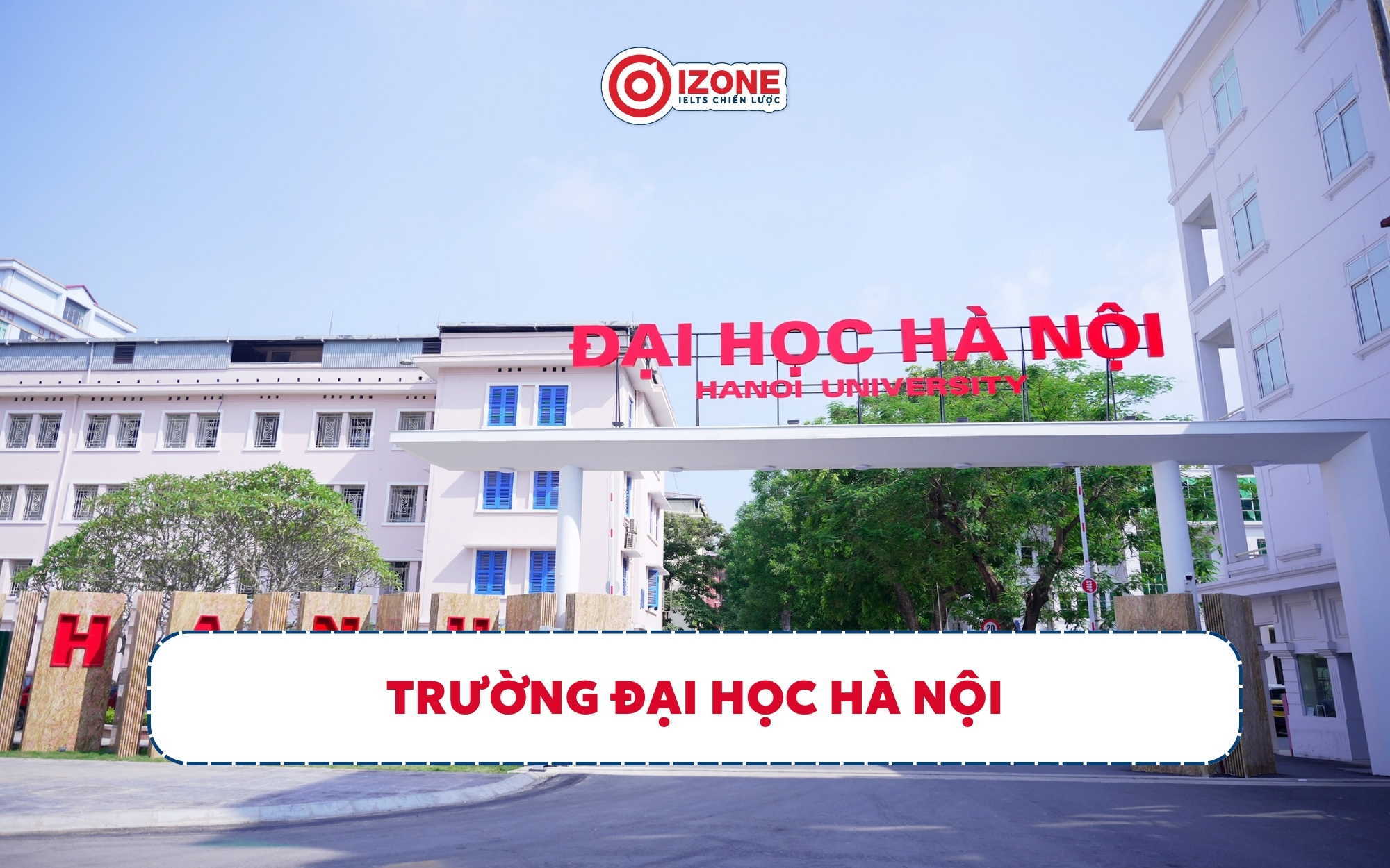 Điểm đáng chú ý nhất của ngành Quản trị dịch vụ du lịch và lữ hành tại Trường Đại học Hà Nội là toàn bộ chương trình được giảng dạy bằng tiếng Anh